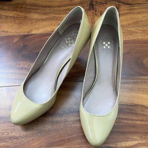 Vince Camuto Round Toe Nude heel Size 7.5